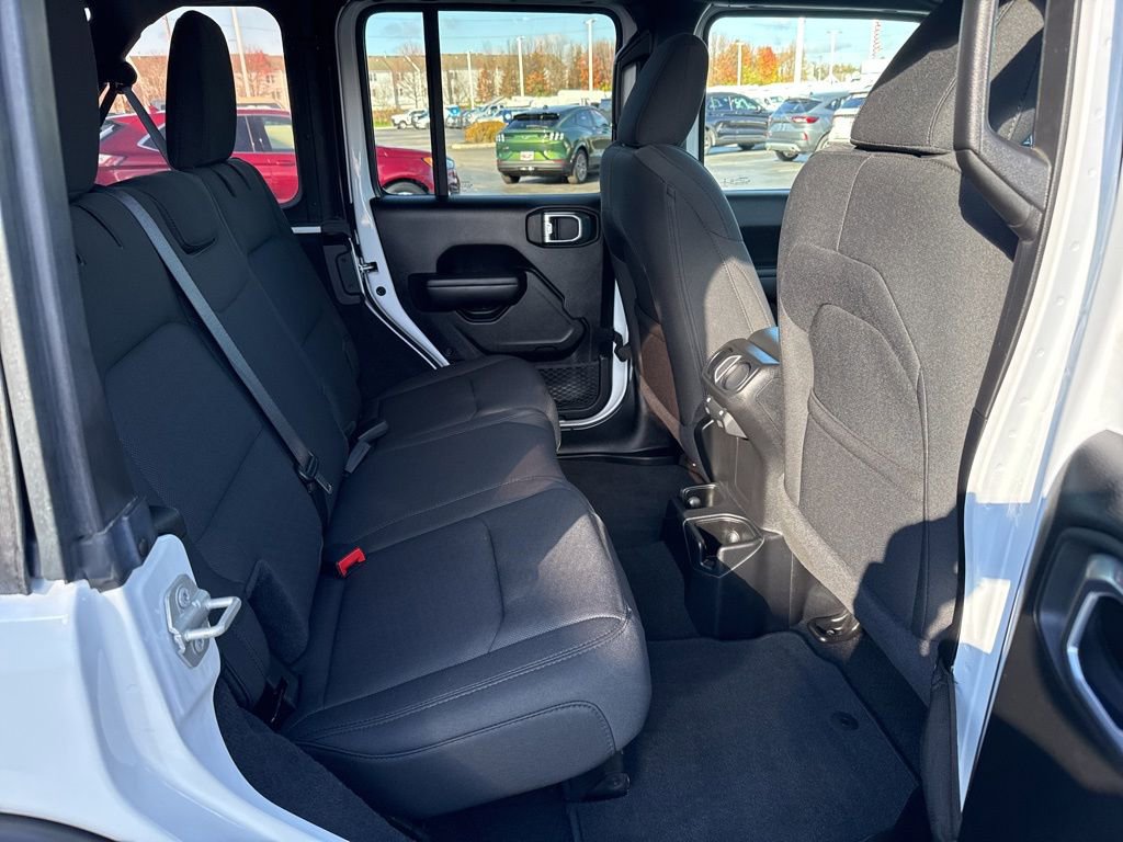 Used 2021 Jeep Wrangler Unlimited Sport image 37