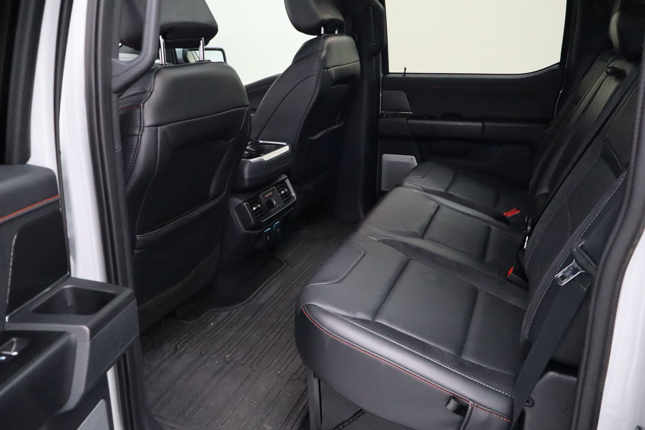 Certified 2024 Ford F150 Raptor image 31