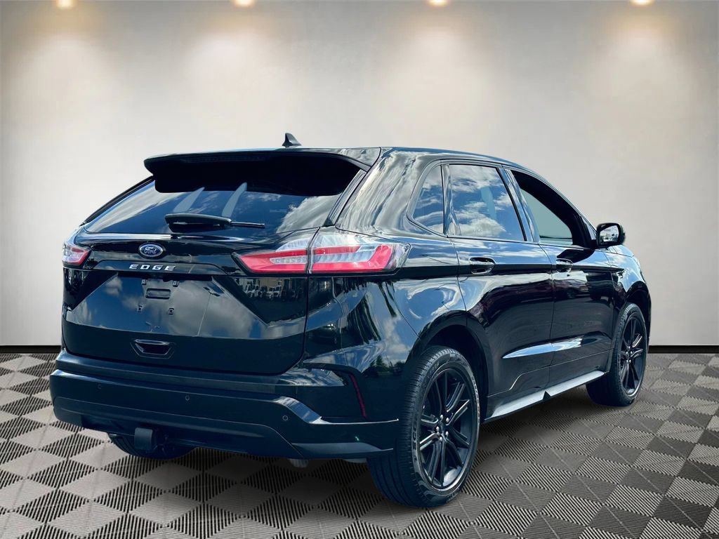 Certified 2024 Ford Edge ST-Line w/ Class II Trailer Tow Package AWD/4WD image 4