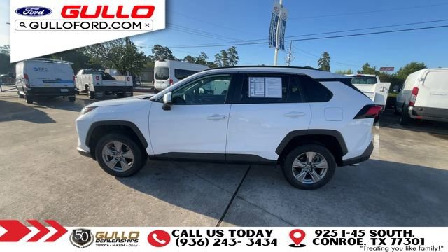 Used 2025 Toyota RAV4 XLE FWD image 5