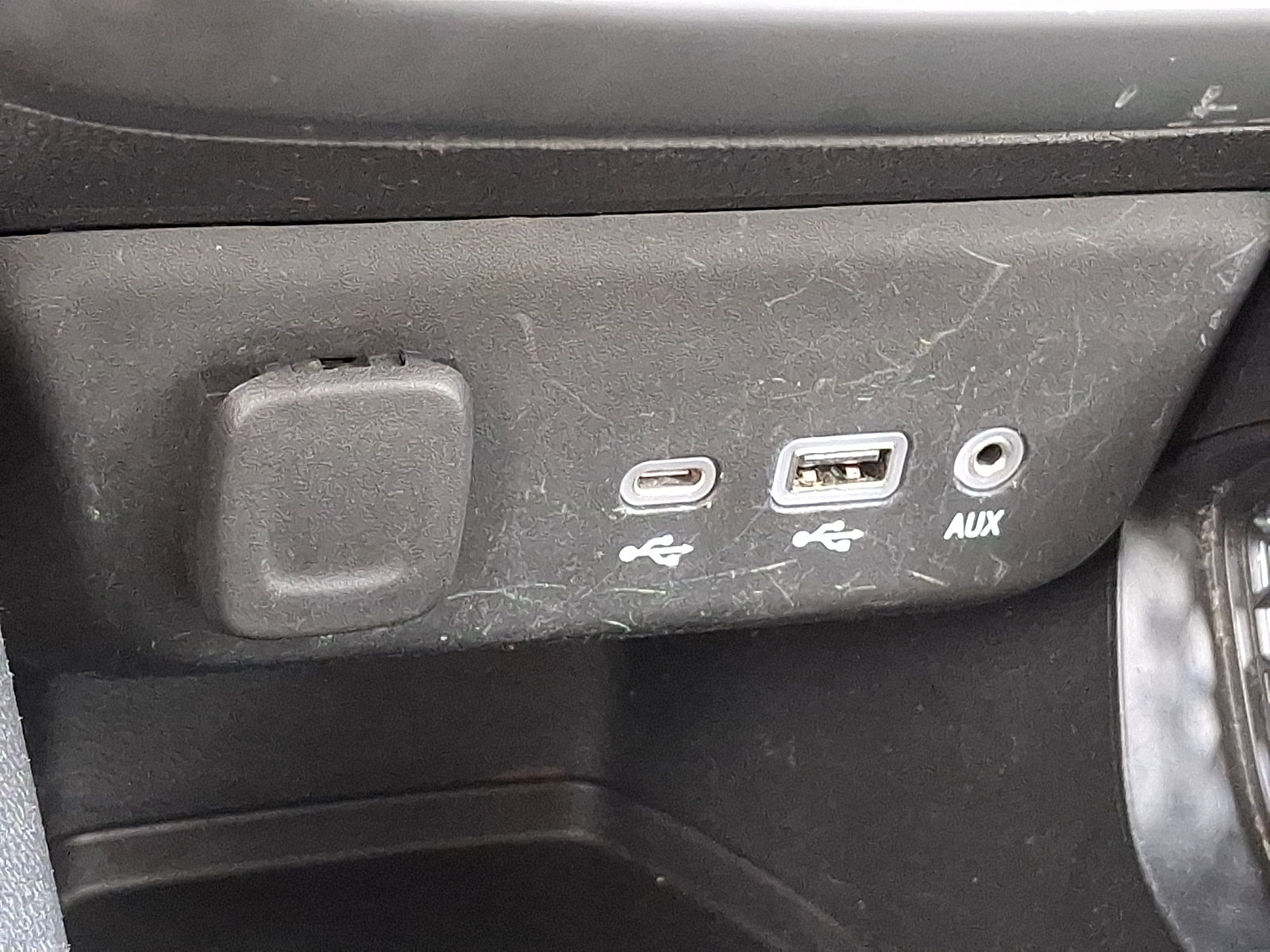 Used 2023 Chevrolet TrailBlazer LT w/ Convenience Package AWD/4WD image 30