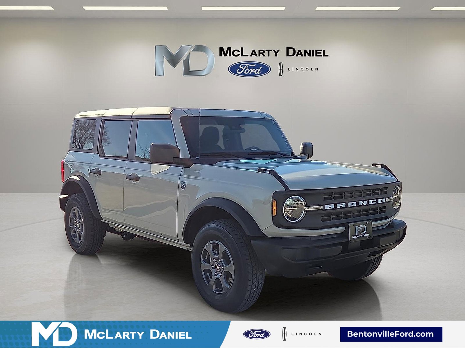 Certified 2025 Ford Bronco Big Bend image 1