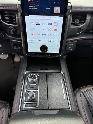 Certified 2023 Ford Expedition Limited image 37