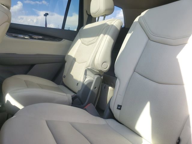 Used 2020 Cadillac XT6 Premium Luxury AWD/4WD image 25