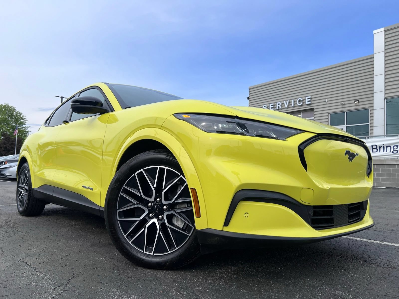 Certified 2025 Ford Mustang Mach-E Premium AWD/4WD image 17