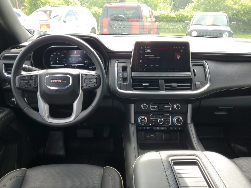 Used 2023 GMC Yukon SLT w/ SLT Premium Package AWD/4WD image 19