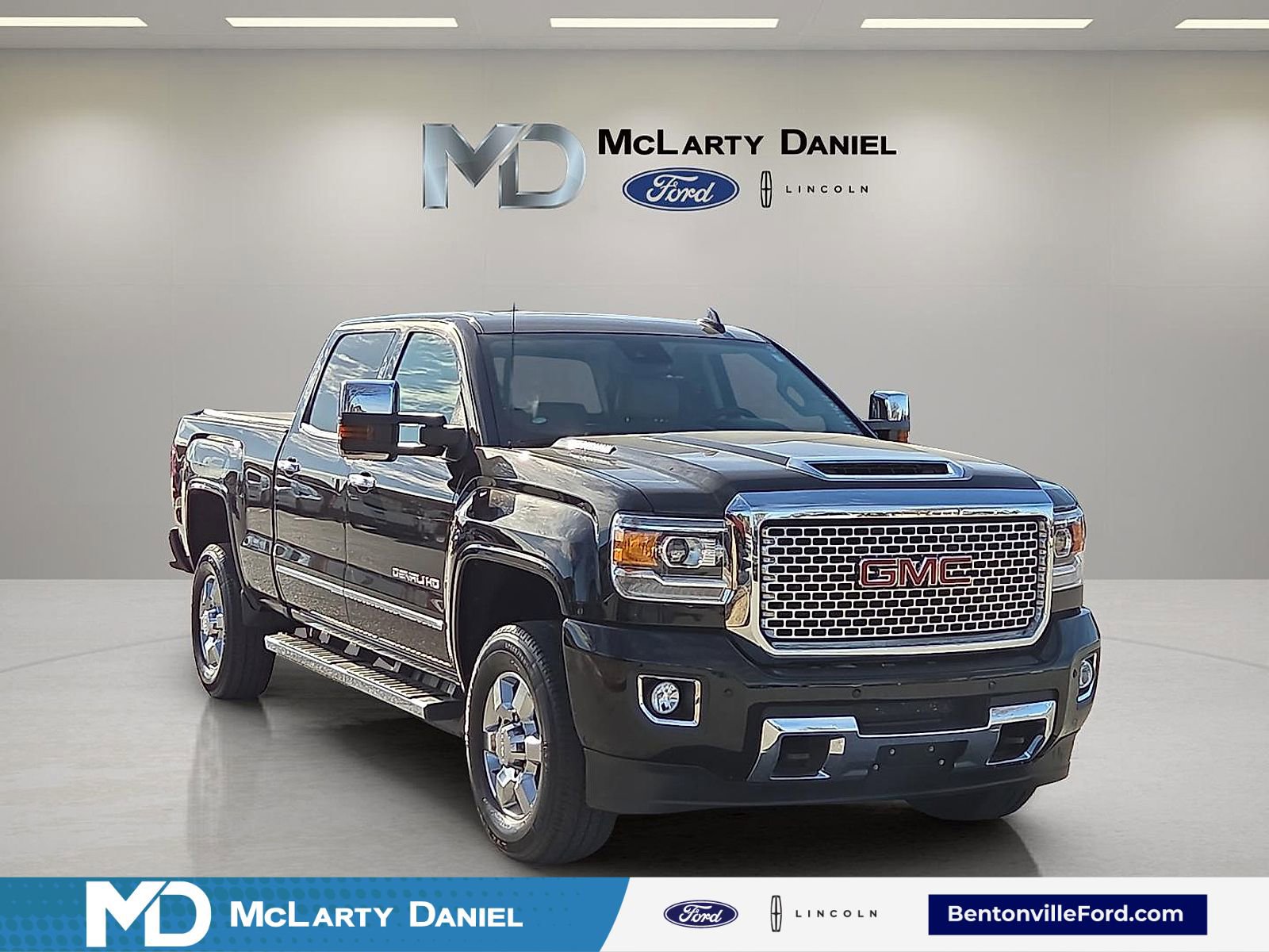 Used 2017 GMC Sierra 3500 Denali w/ Duramax Plus Package image 1