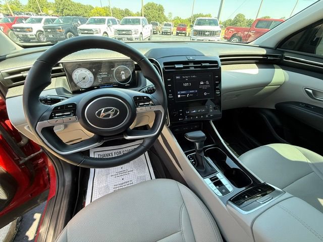Used 2023 Hyundai Tucson SEL w/ Convenience Package FWD image 11