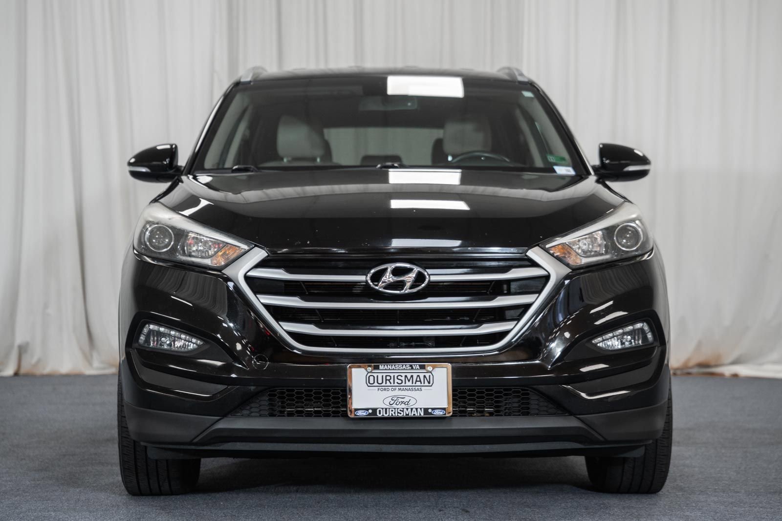 Used 2017 Hyundai Tucson SE Plus AWD/4WD image 2