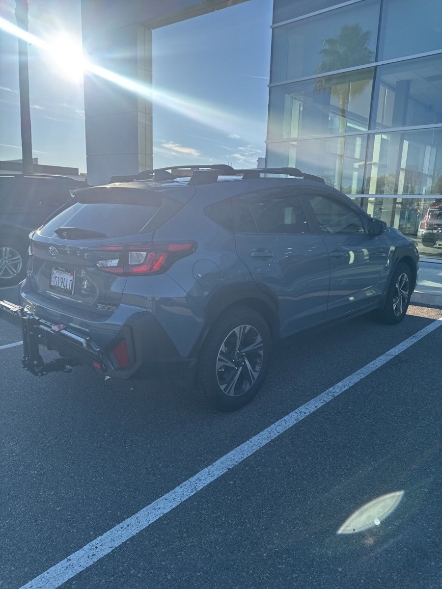 Used 2024 Subaru Crosstrek 2.0i Premium image 5