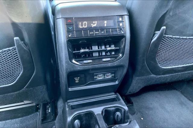 Used 2023 Jeep Grand Cherokee L Limited RWD image 33