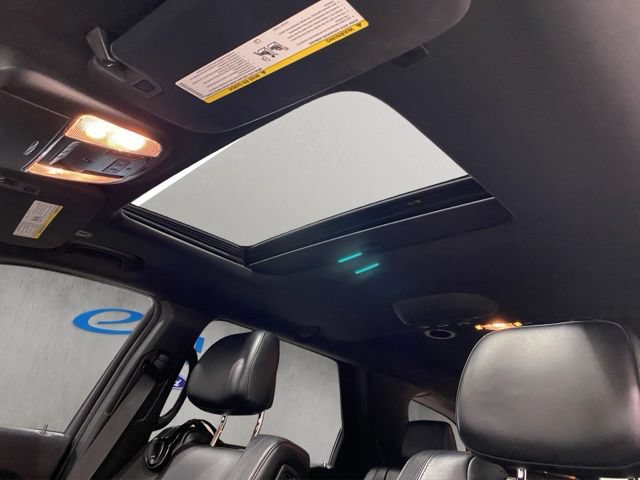 Used 2019 Dodge Durango GT w/ Blacktop Package AWD/4WD image 3
