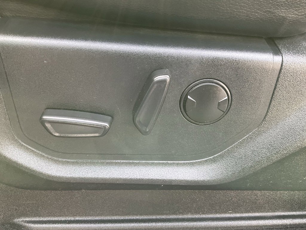 Certified 2020 Ford F150 Lariat w/ Equipment Group 502A Luxury image 20