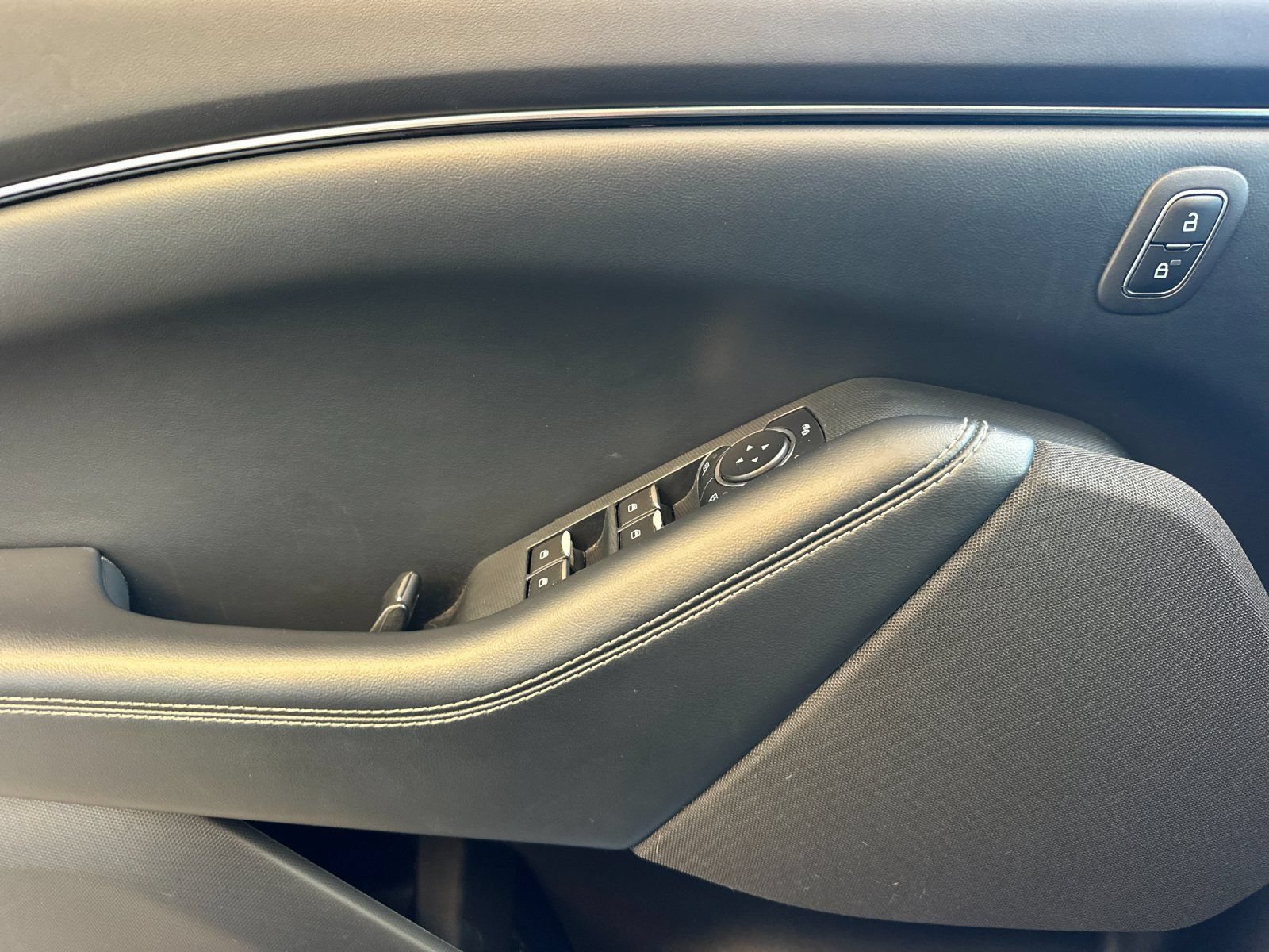 Certified 2022 Ford Mustang Mach-E Select RWD image 10