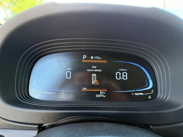 Used 2024 Hyundai Venue Limited FWD image 14