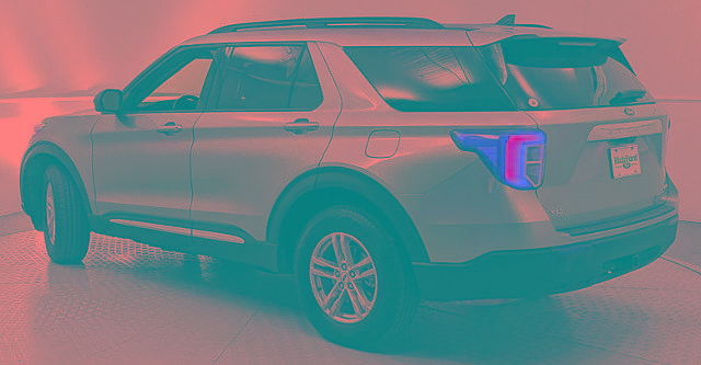 Certified 2023 Ford Explorer XLT w/ Class IV Trailer Tow Package image 4