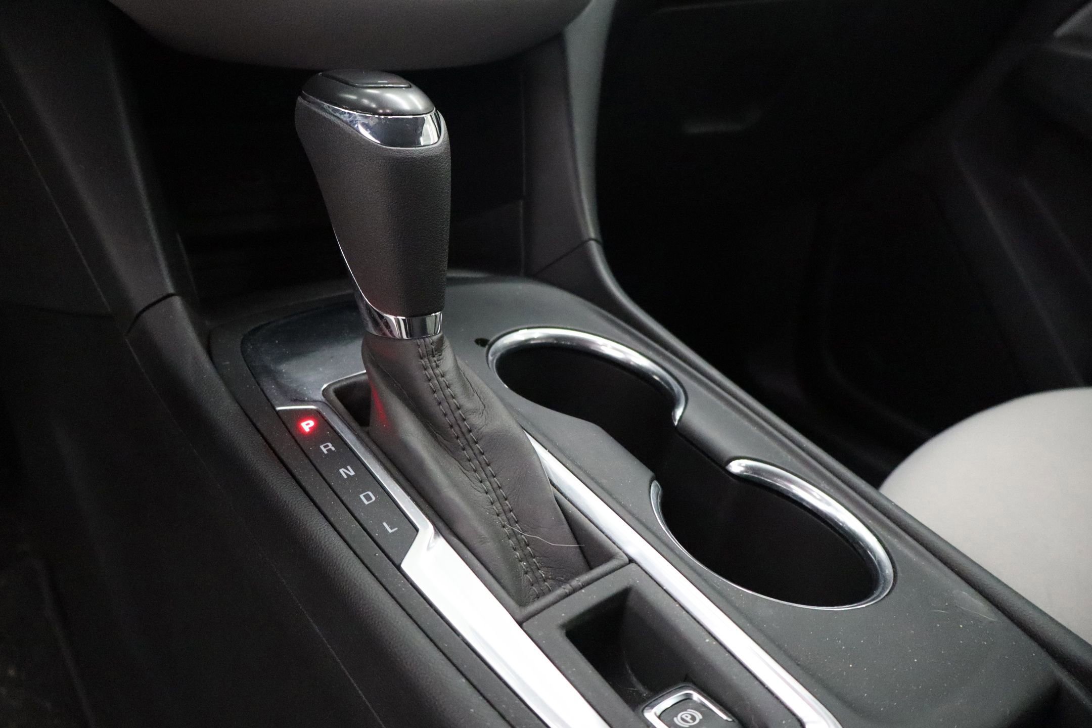 Used 2020 Chevrolet Equinox LS image 20