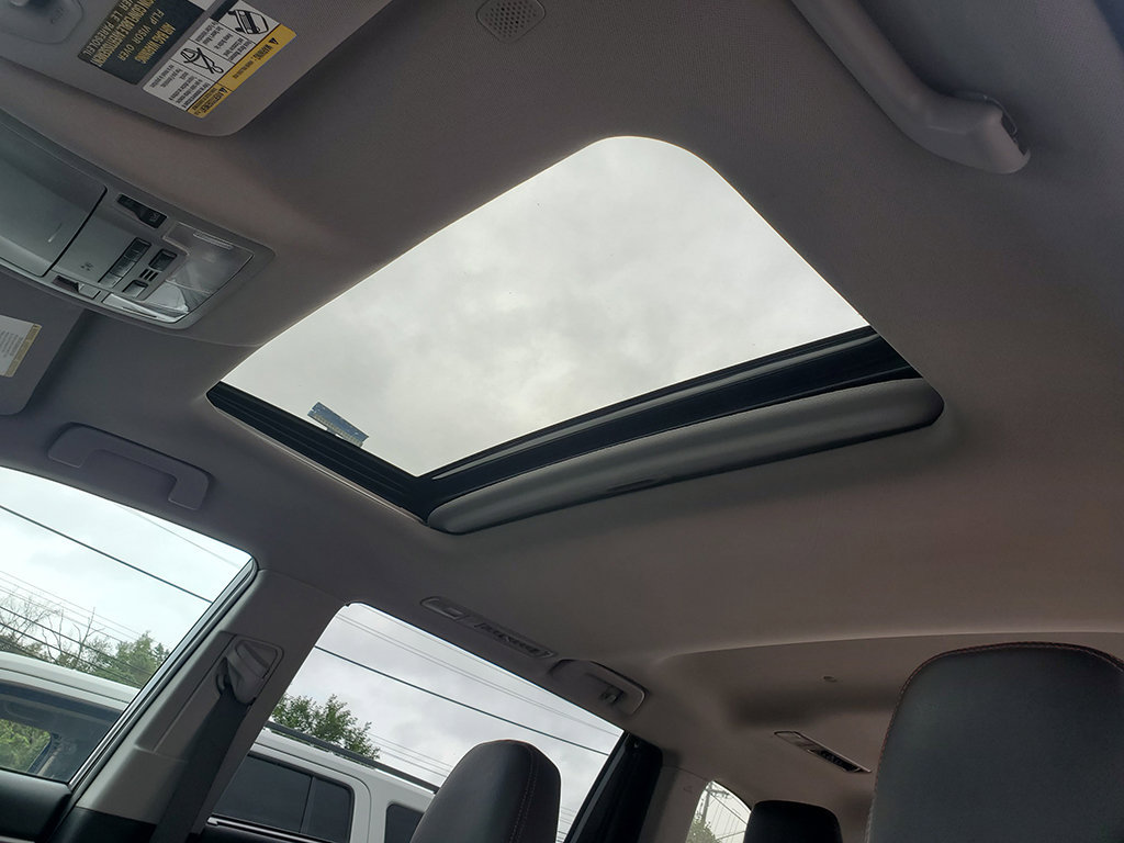 Used 2019 Toyota Highlander SE AWD/4WD image 29