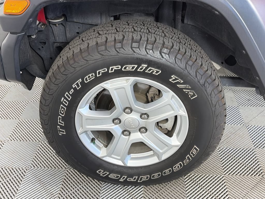 Used 2019 Jeep Wrangler Unlimited Sport S AWD/4WD image 8