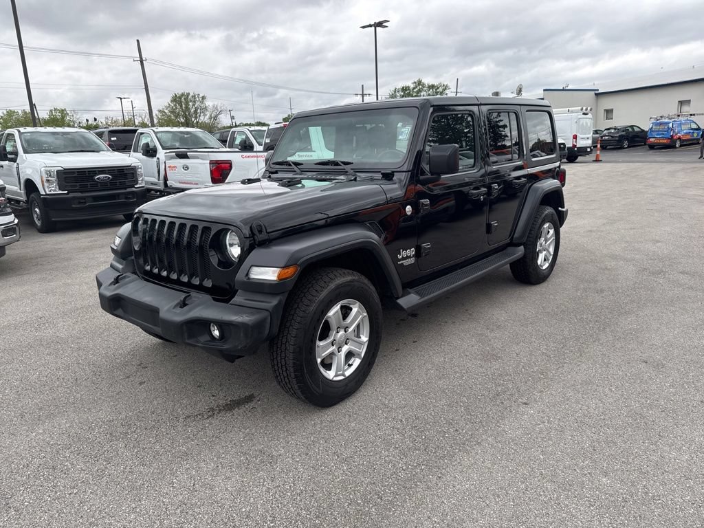 Used 2019 Jeep Wrangler Unlimited Sport S AWD/4WD image 2
