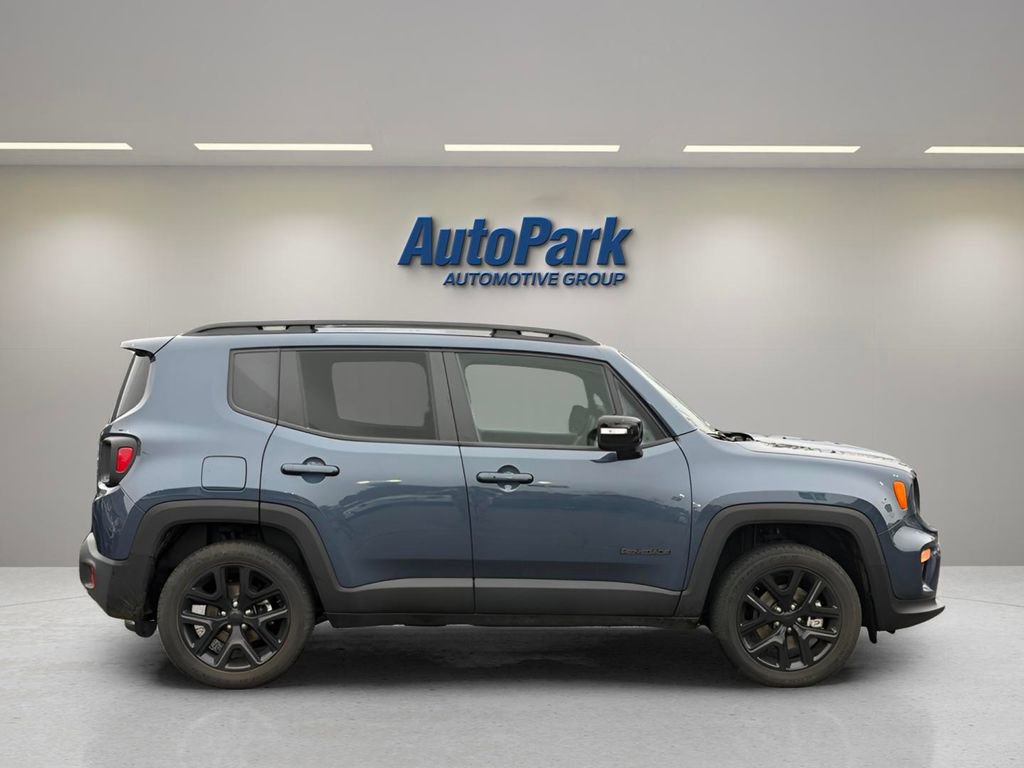 Used 2022 Jeep Renegade Altitude w/ Convenience Group AWD/4WD image 8