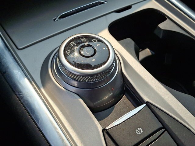 Certified 2023 Ford Explorer XLT w/ Equipment Group 202A AWD/4WD image 4