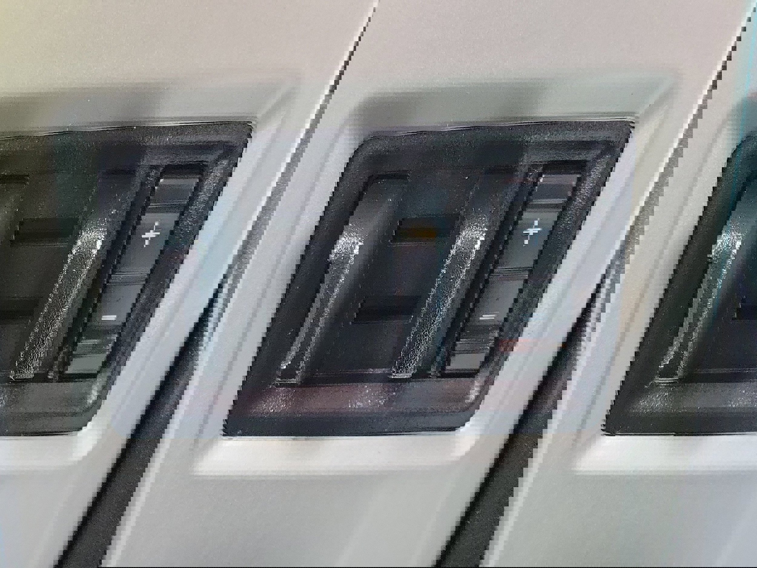 Certified 2020 Ford F350 Lariat w/ Chrome Package image 36