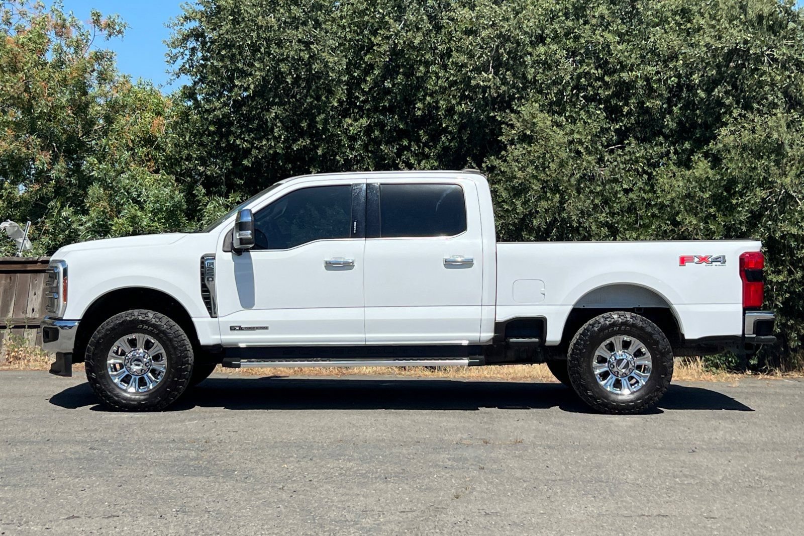 Certified 2023 Ford F250 Lariat w/ Chrome Package AWD/4WD image 7