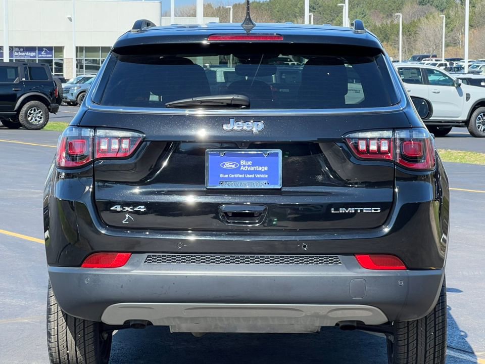 Used 2024 Jeep Compass Limited AWD/4WD image 3