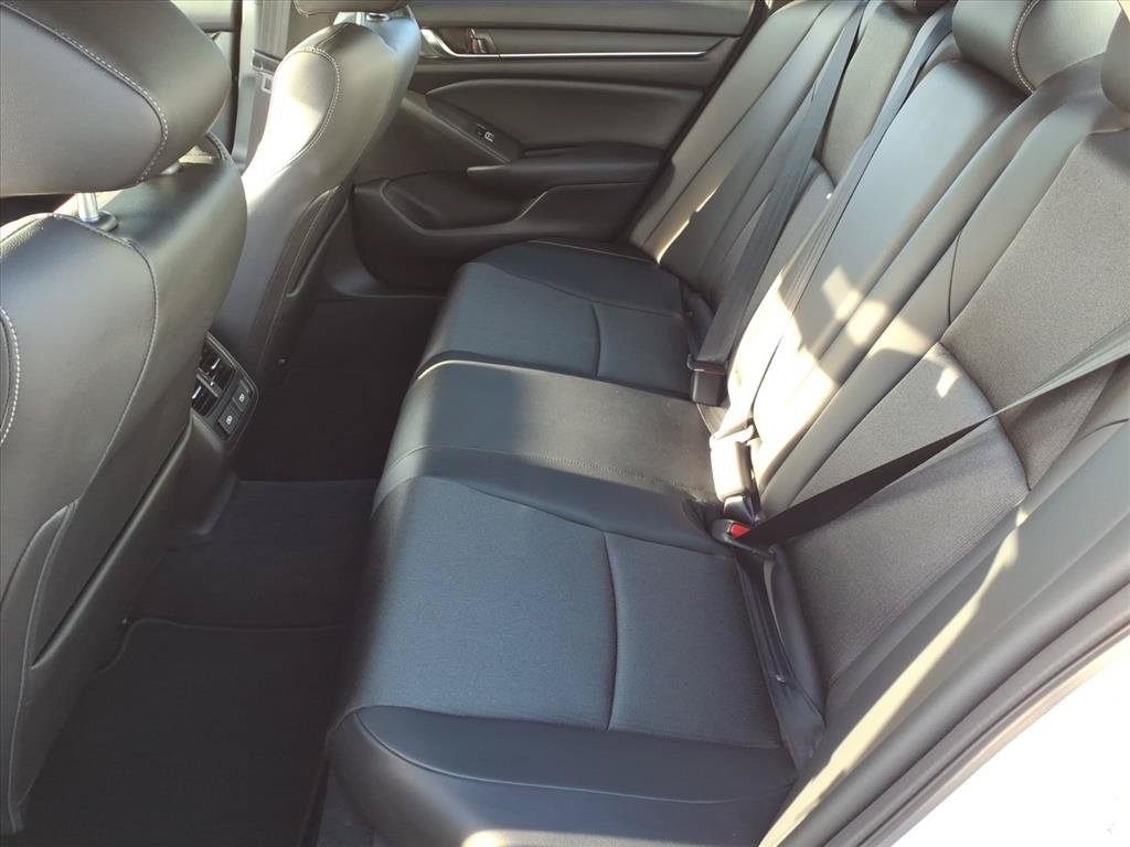 Used 2022 Honda Accord Sport image 6