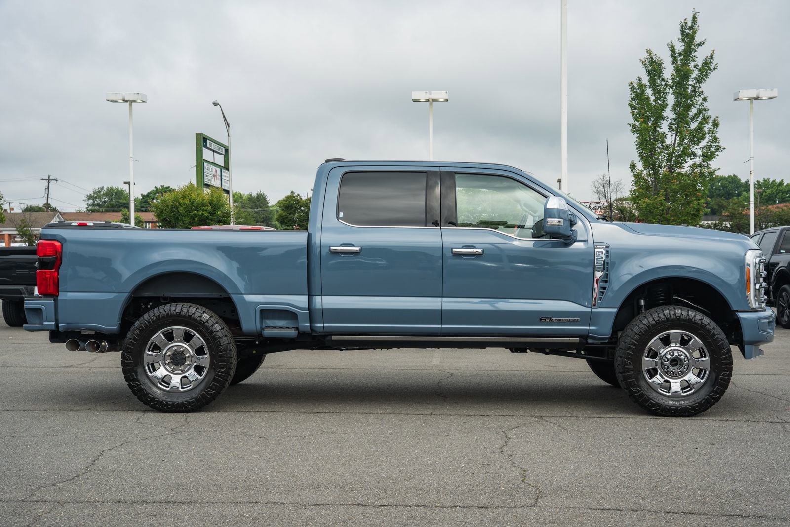 Certified 2023 Ford F250 Lariat w/ Lariat Ultimate Package AWD/4WD image 4