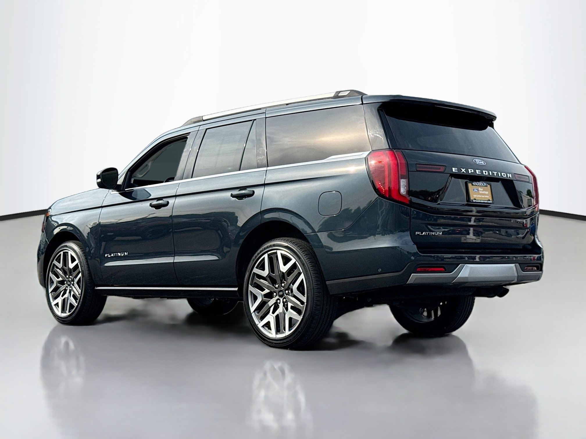 Certified 2025 Ford Expedition Platinum w/ Platinum Ultimate Package AWD/4WD image 15