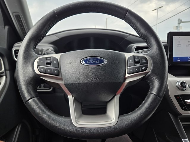 Certified 2024 Ford Explorer XLT w/ Equipment Group 202A AWD/4WD image 16