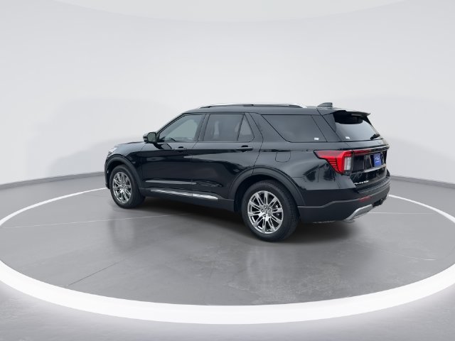 Certified 2025 Ford Explorer Platinum RWD image 5