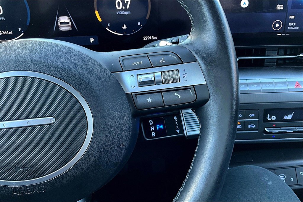 Used 2024 Hyundai Kona Limited image 18