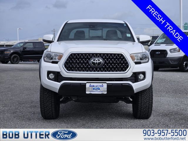 Used 2019 Toyota Tacoma TRD Off-Road w/ Technology Package AWD/4WD image 2