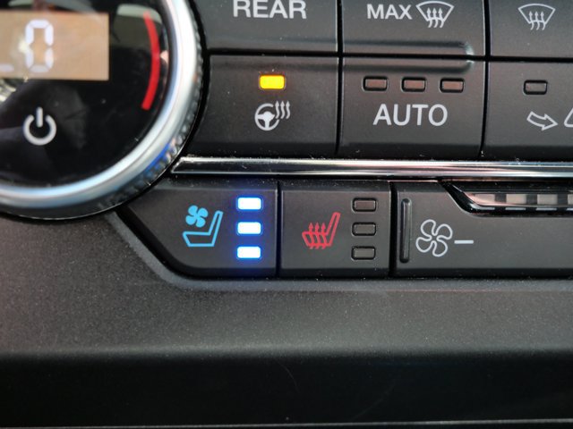 Certified 2019 Ford Expedition Limited w/ Equipment Group 302A AWD/4WD image 27