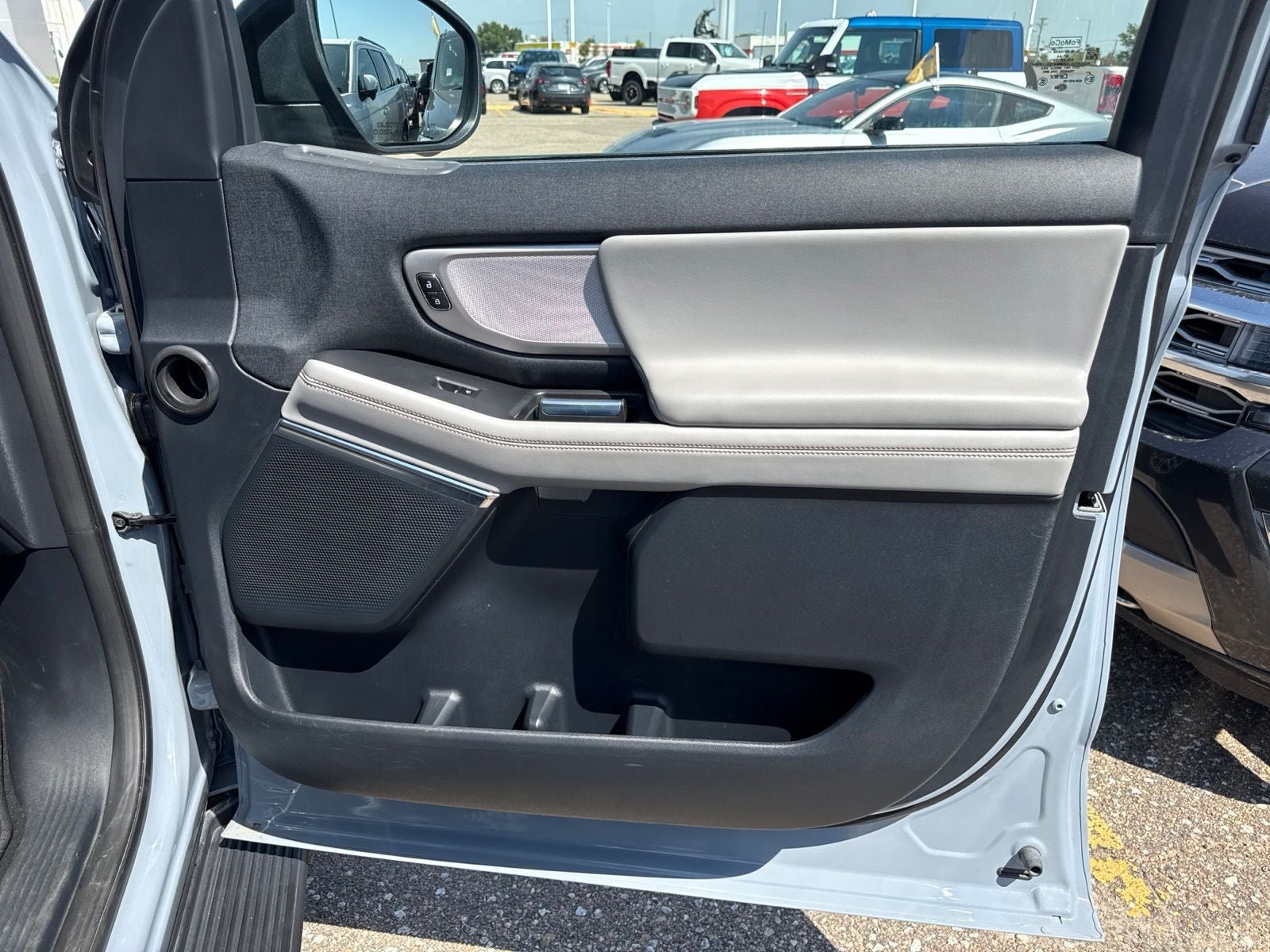 Certified 2025 Ford Expedition Active AWD/4WD image 48