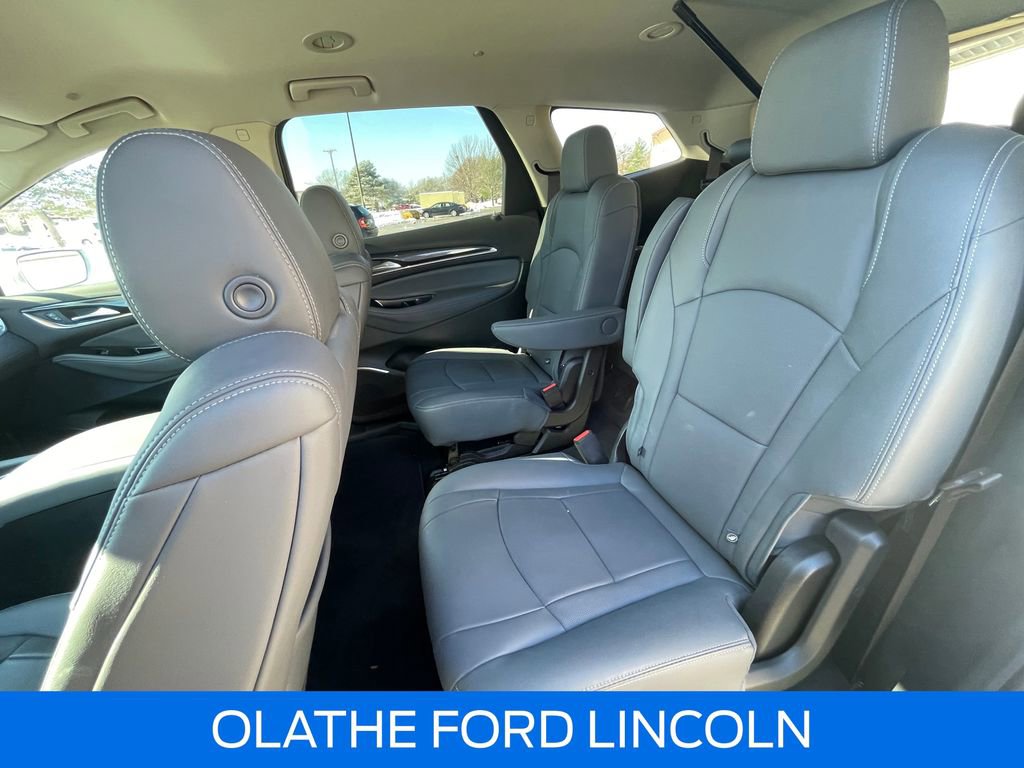 Used 2020 Buick Enclave Essence image 23