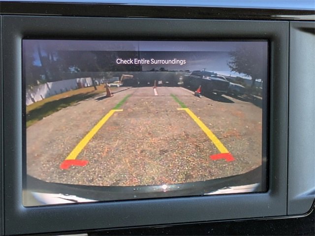 Used 2023 Chrysler Voyager LX image 19