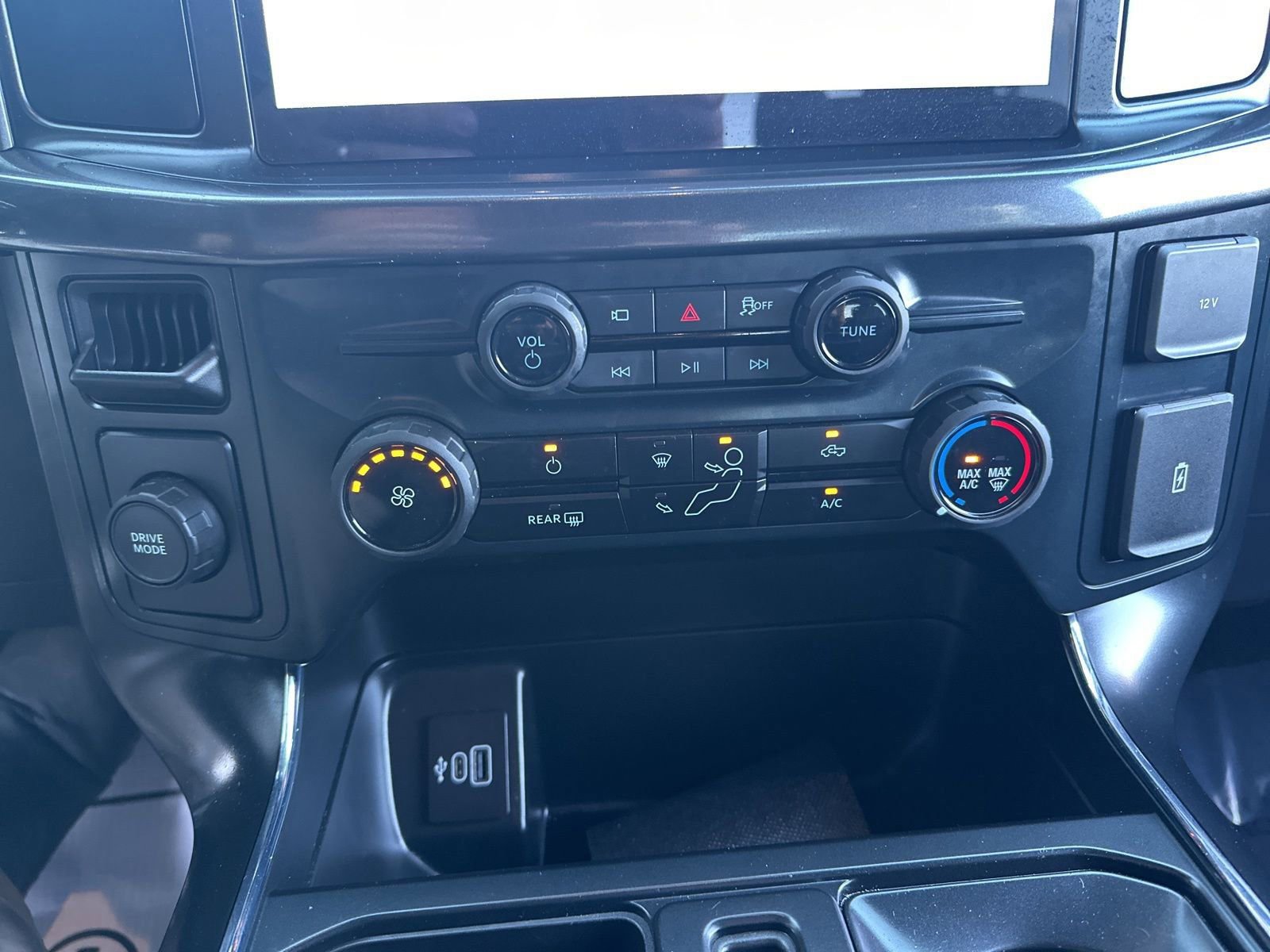 Certified 2025 Ford F150 STX w/ STX Black Appearance Package RWD image 23