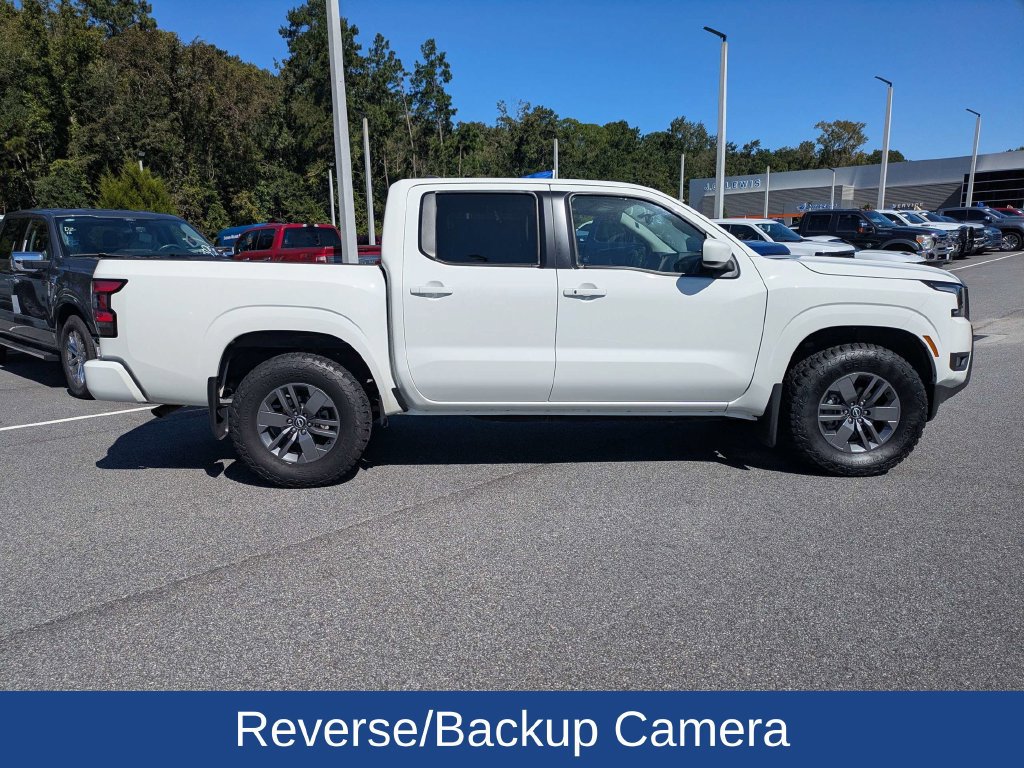 Used 2025 Nissan Frontier SV w/ SV Convenience Package AWD/4WD image 3
