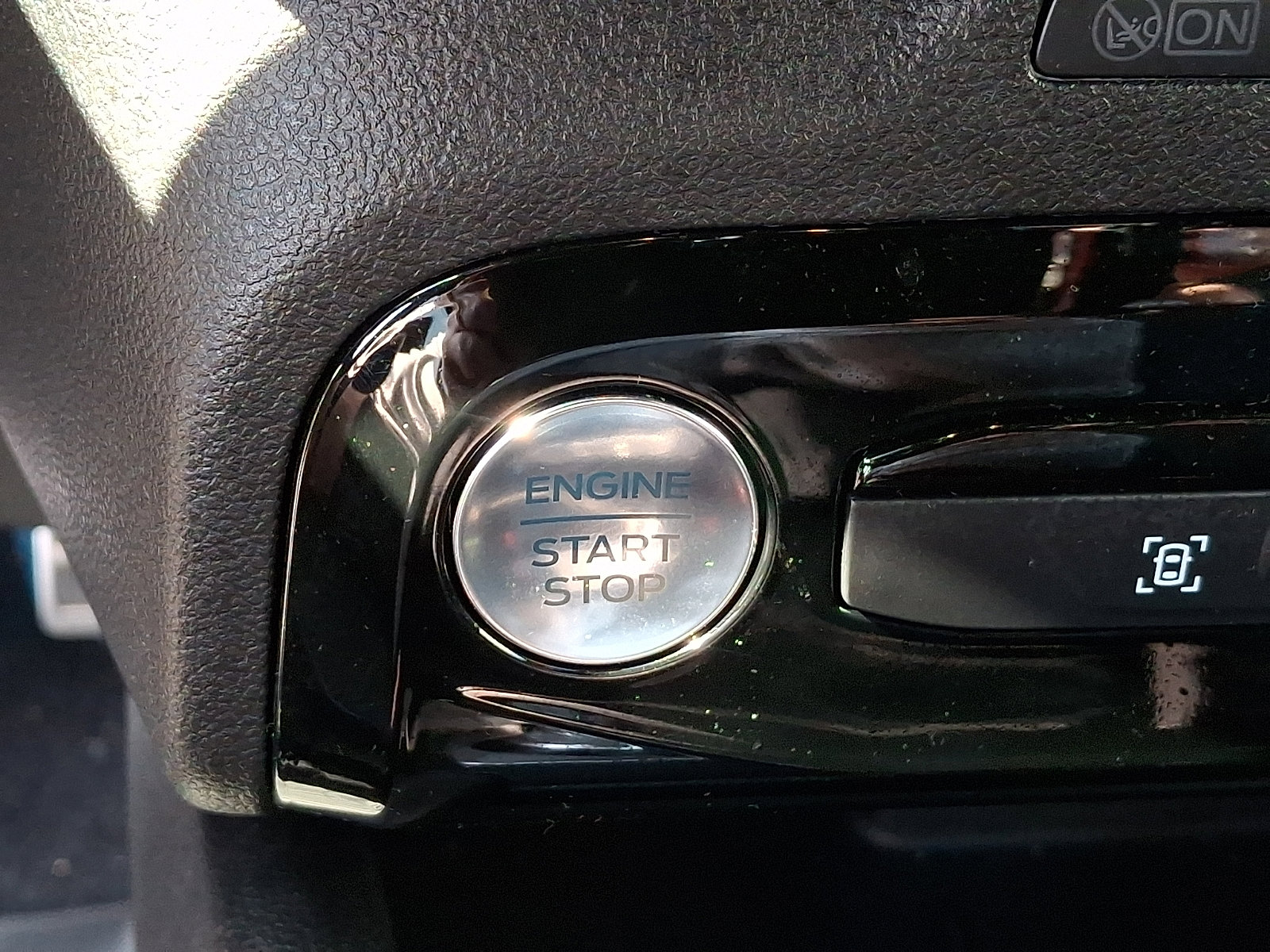 Certified 2023 Ford Escape ST-Line Select w/ Tech Pack #1 AWD/4WD image 25