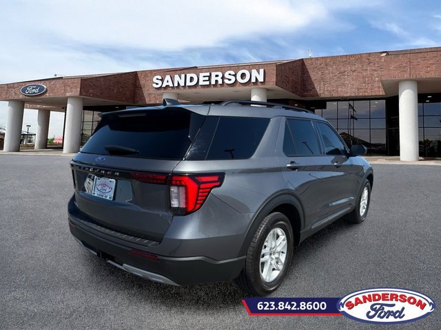 Certified 2025 Ford Explorer Active w/ Active Comfort Package RWD image 3