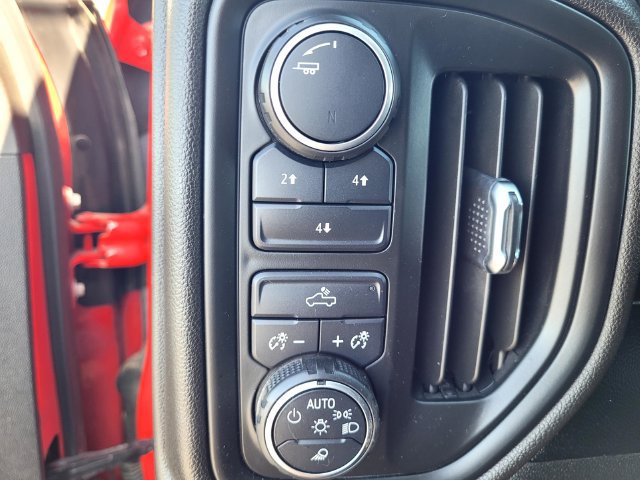 Used 2021 Chevrolet Silverado 2500 Custom w/ Custom Value Package AWD/4WD image 13