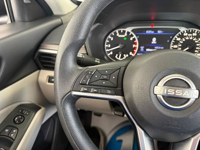 Used 2024 Nissan Altima 2.5 SV FWD image 11
