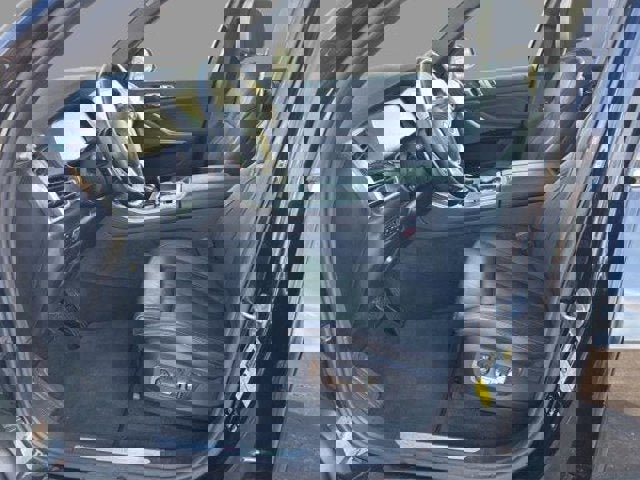 Used 2019 BMW X5 xDrive40i w/ Luxury Seating Package image 12