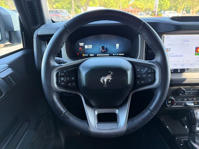 Certified 2025 Ford Bronco Outer Banks AWD/4WD image 16