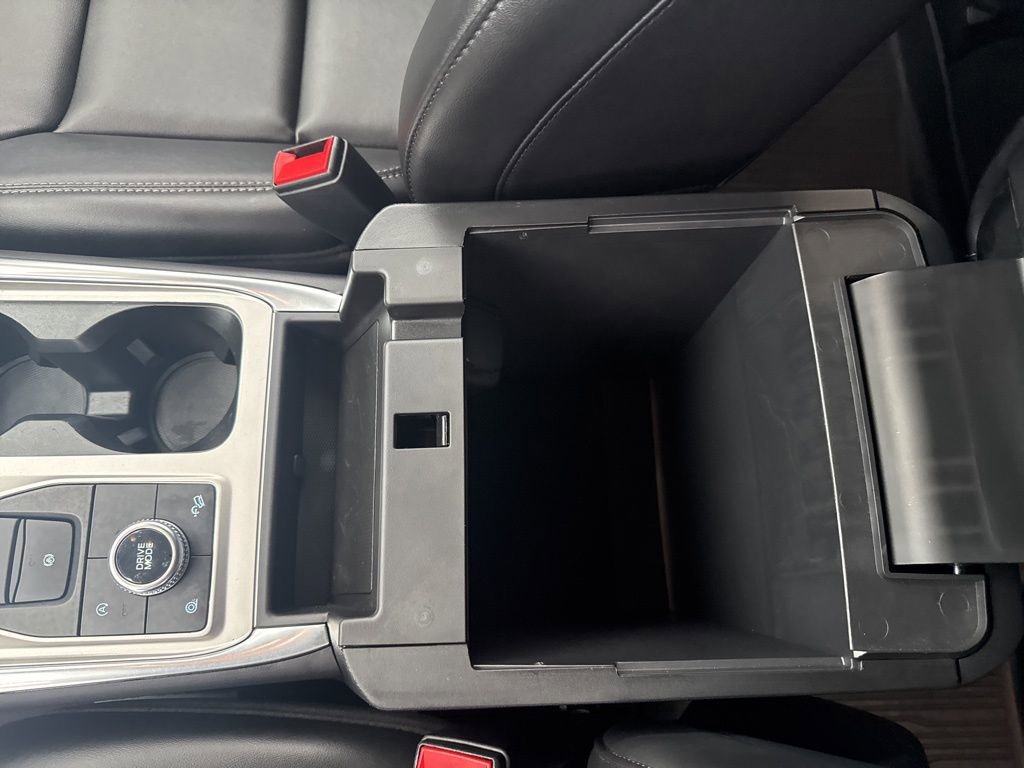 Certified 2023 Ford Explorer XLT w/ Equipment Group 202A image 41