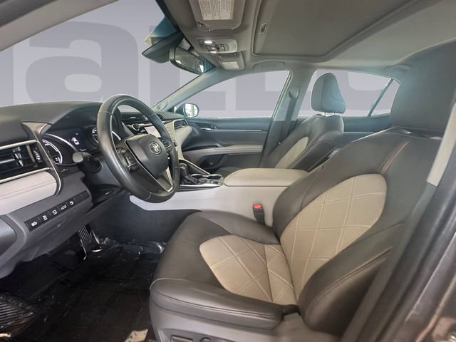 Used 2018 Toyota Camry XLE w/ Audio Package FWD image 10